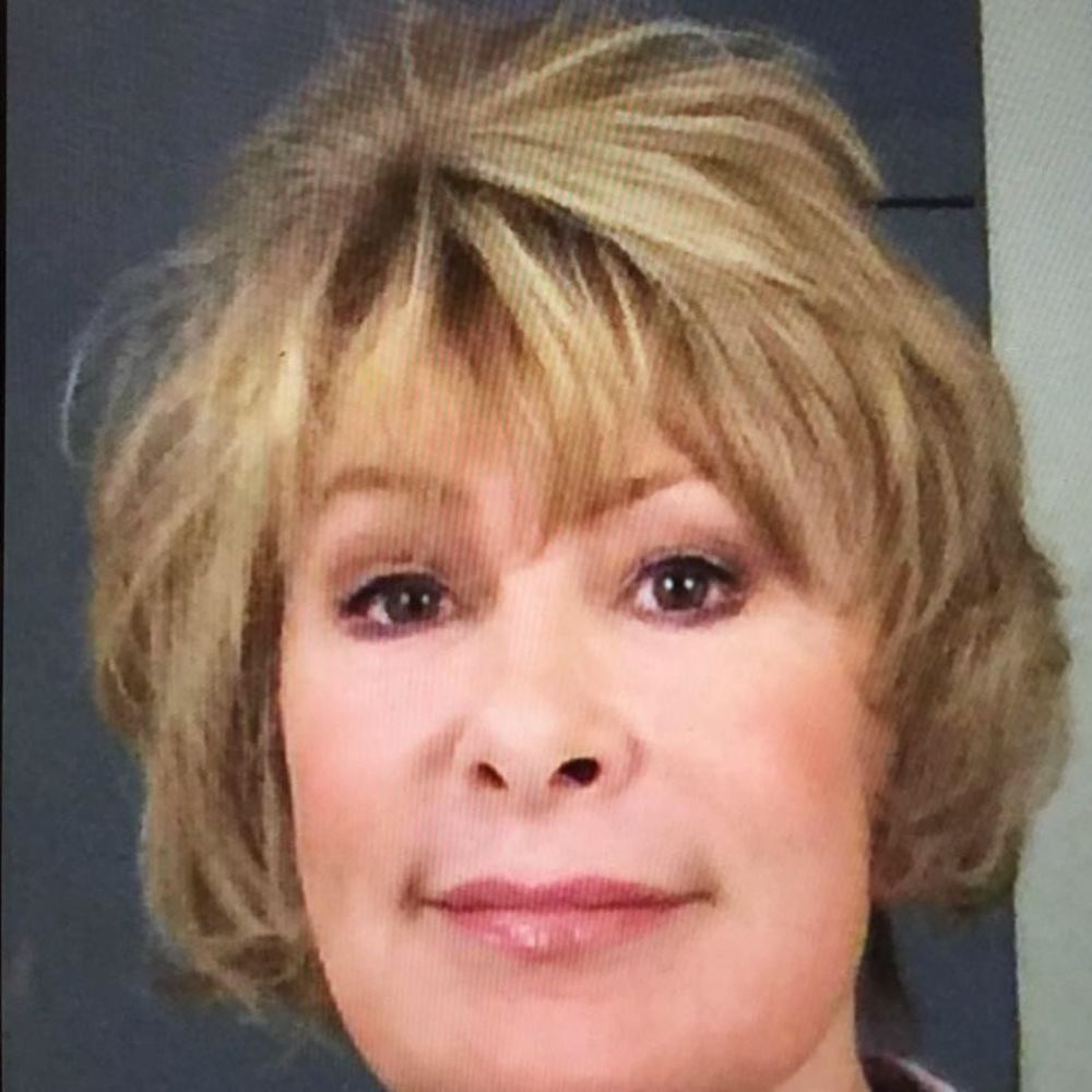 Meet your Posher, Pamela